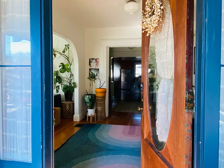 2739 NE Halsey St — Photo 5