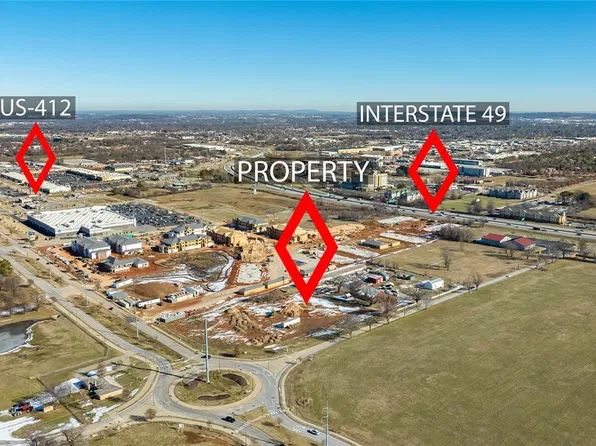 5428 Apple Rd, Springdale, AR 72762
