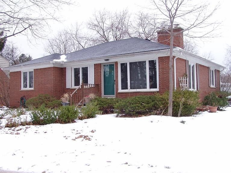 1st image of 1302 Westmoorland St