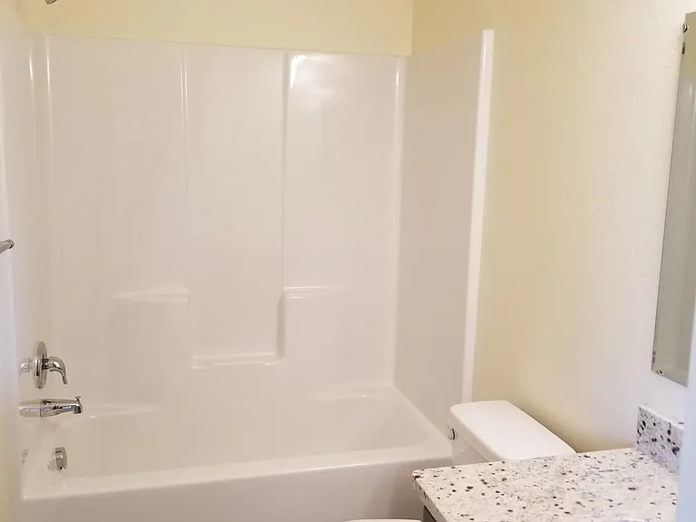 104 William Ct — Photo 2