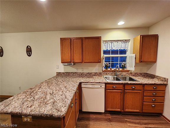 3rd image of 125 Fitch Blvd Unit 204