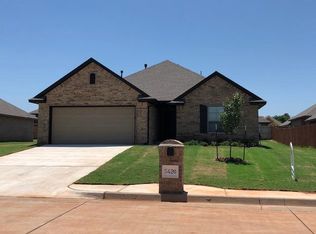 5420 Hidden Trail Ln, Warr Acres, OK 73132