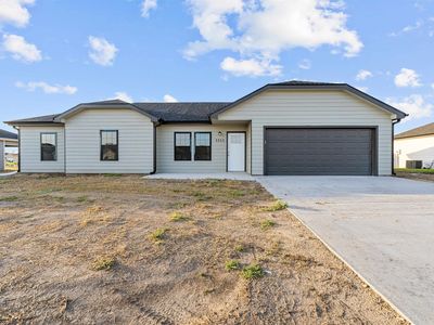 1213 Harbor Dr, Salina, KS, 67401