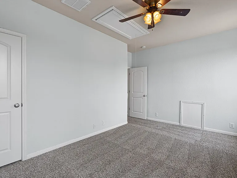 7337 Menchaca Rd #29 — Photo 23