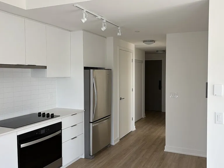 3079 Trafalgar Rd #703 — Photo 4