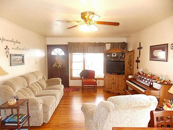 4th image of 1400 Lake Bardwell Dr