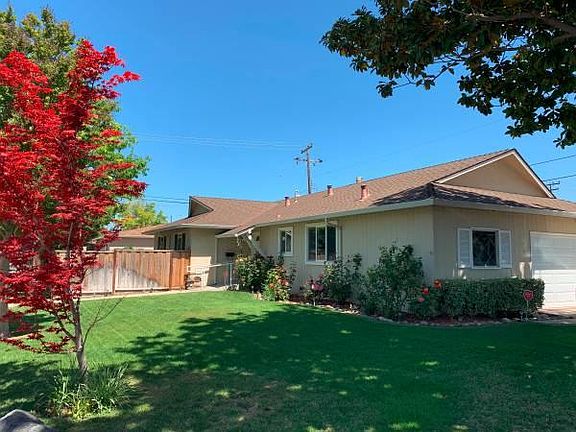 3rd image of 2409 Fordham Dr