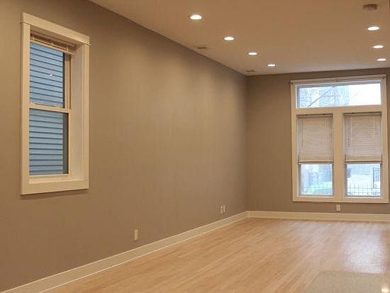 4th image of 2712 W Belden Ave #1