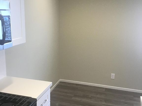 5th image of 731 E Verdugo Ave #203