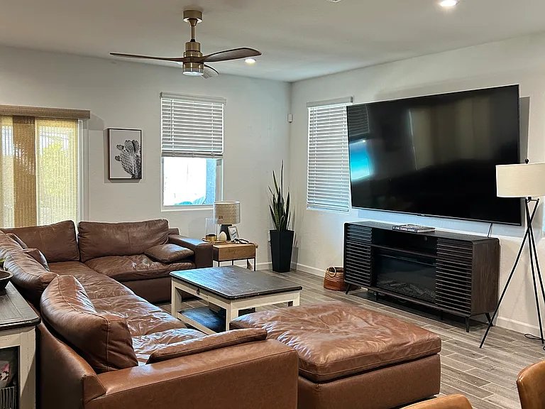 2291 W Storia Ave — Photo 7