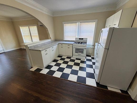 3rd image of 1781 Peabody Ave APT 3