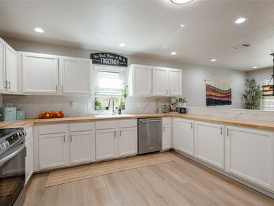 1201 Silent Star Ln, Denton, TX, 76210