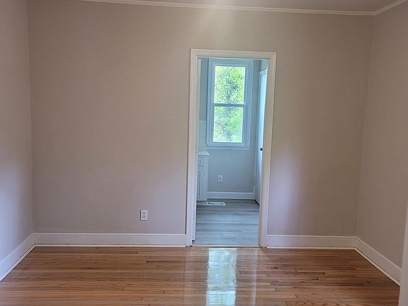 4th image of 2230 Kingswood Dr