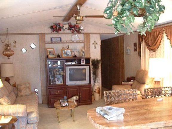 4th image of 1013 E Palmera Dr