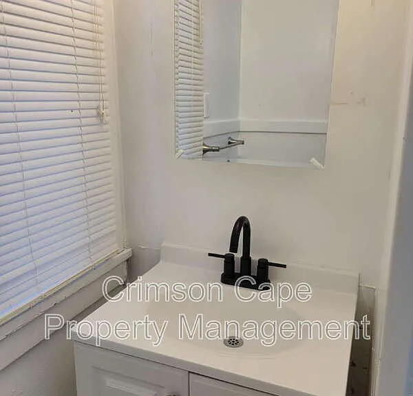 34 Barney St #2 — Photo 11