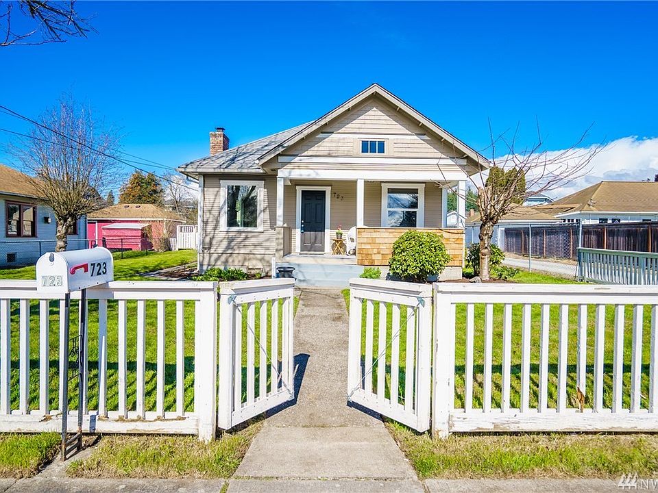 Welcome home to 723 Vernon Ave! This one is loaded with curb appeal!