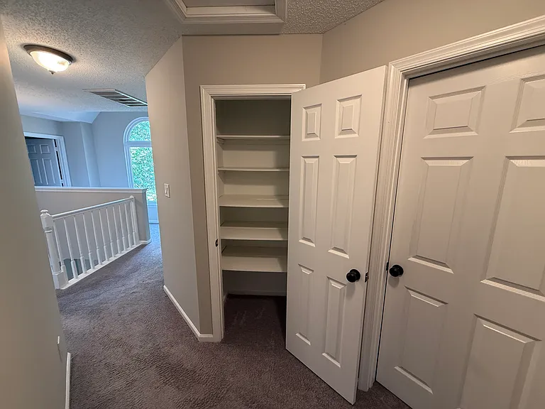 3176 Amador Dr — Photo 15