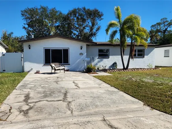 4119 Harrisburg St NE, Saint Petersburg, FL 33703