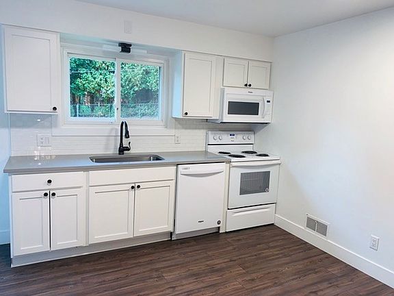 5th image of 953-955 Drexel Dr NE #953