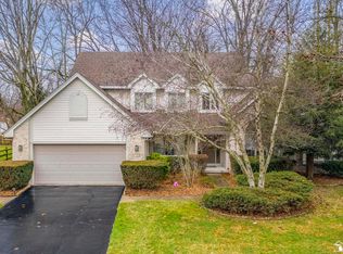 3420 Shadywood Dr, Lambertville, MI 48144