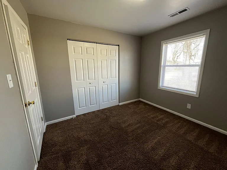 624 Kimberton Dr — Photo 8