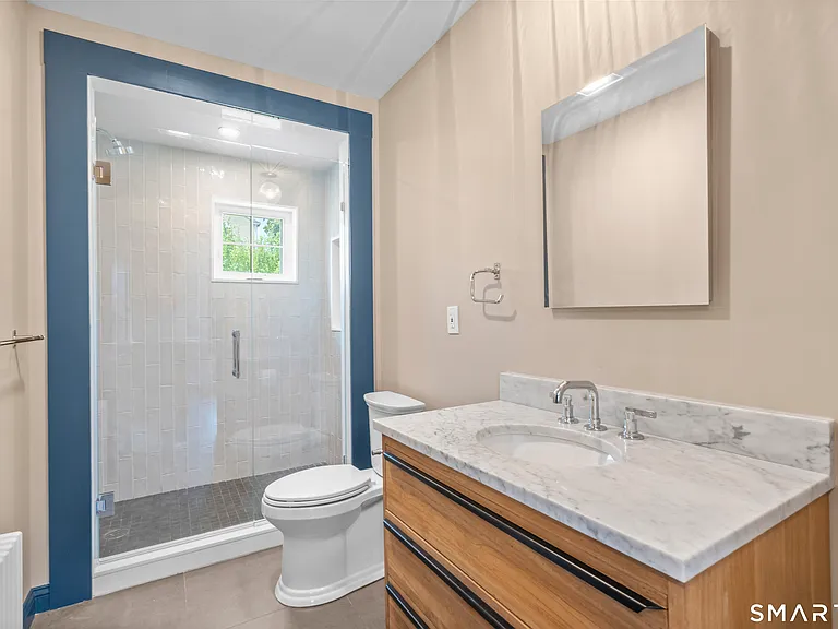 16 Saint Charles Ave — Photo 16