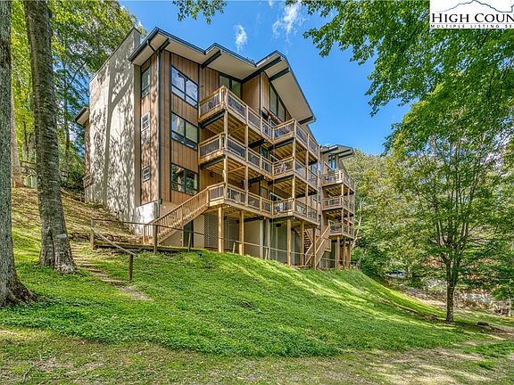 3rd image of 1499 Sugar Mountain Drive #7