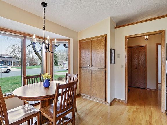 5th image of 15104 Portland Ave