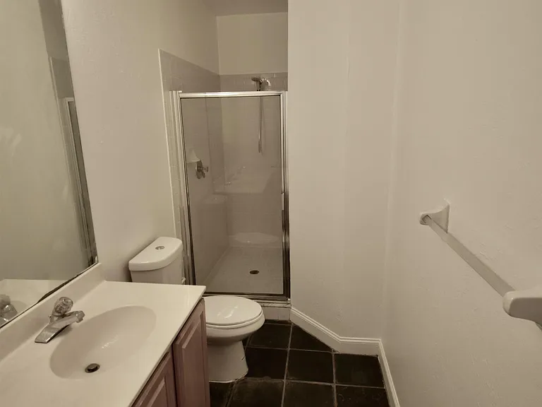 1520 Jackson St — Photo 16