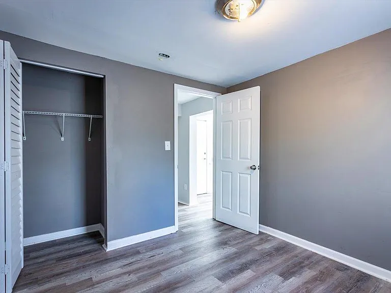 531 New Berlin Rd — Photo 13