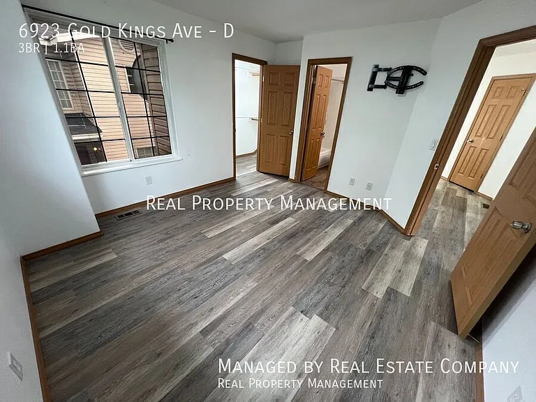 6923 Gold Kings Ave #D — Photo 11