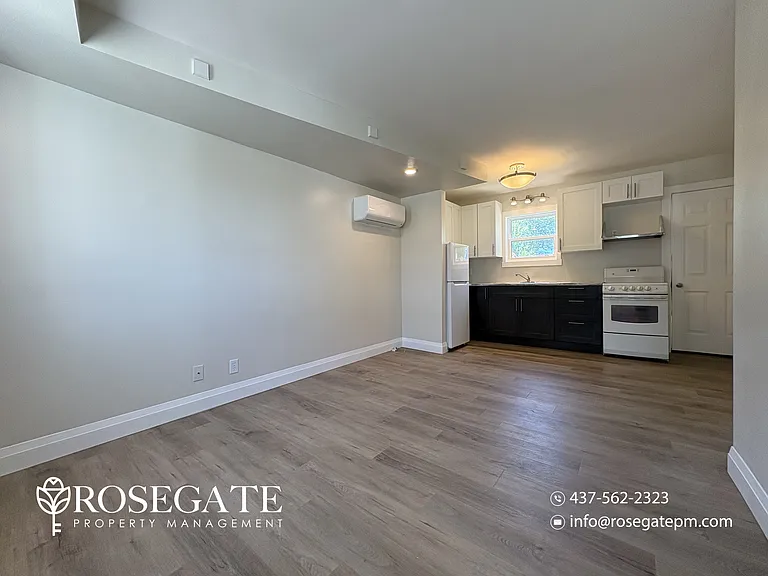 824 Welland St — Photo 3