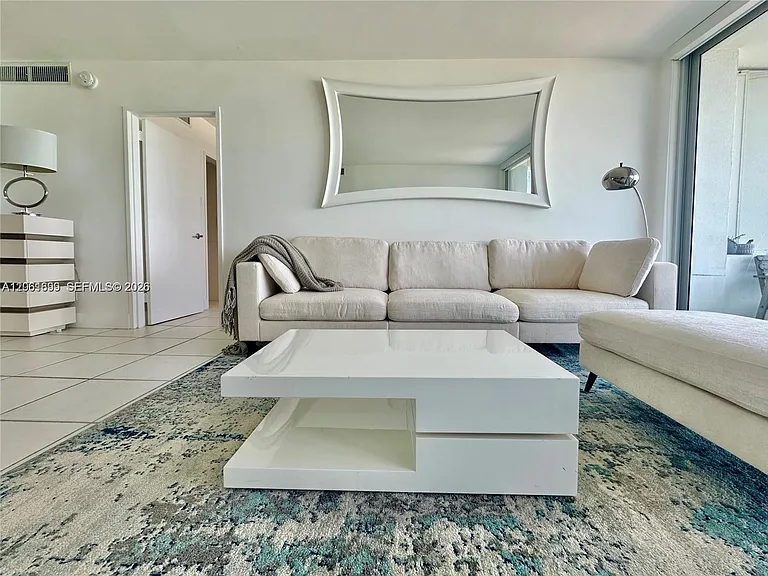 5161 Collins Ave #1017 — Photo 7