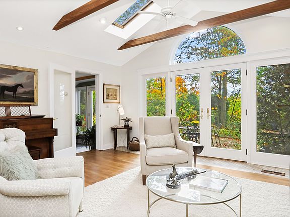 38 Elkan Rd Larchmont NY 10538-print-011-008-008-4200x2359-300dpi.jpg