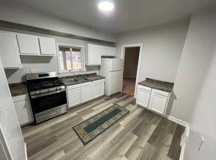 1013 Maple Ave, Jackson, MI 49203