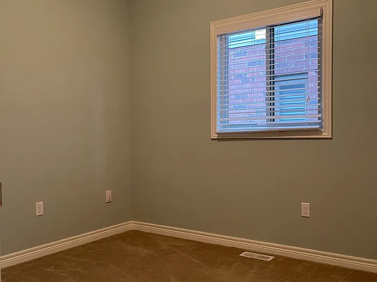 1005 Oakcrossing Gate — Photo 9