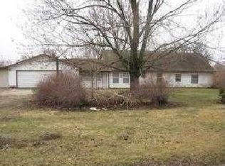 17729 Lewis Rd, Cement City, MI 49233