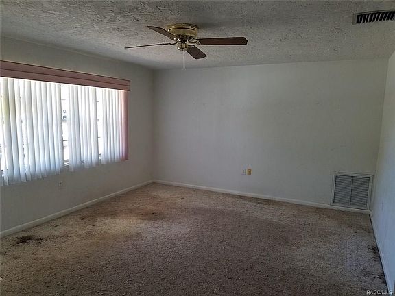 4th image of 68 S Lucille St