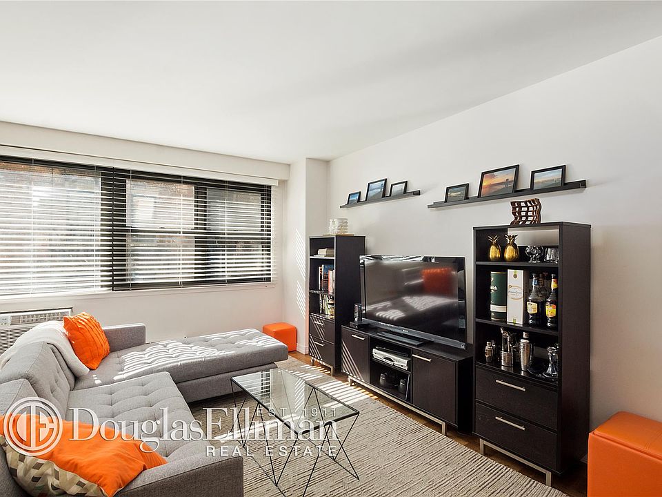 1st image of 210 E 15th St APT 4G