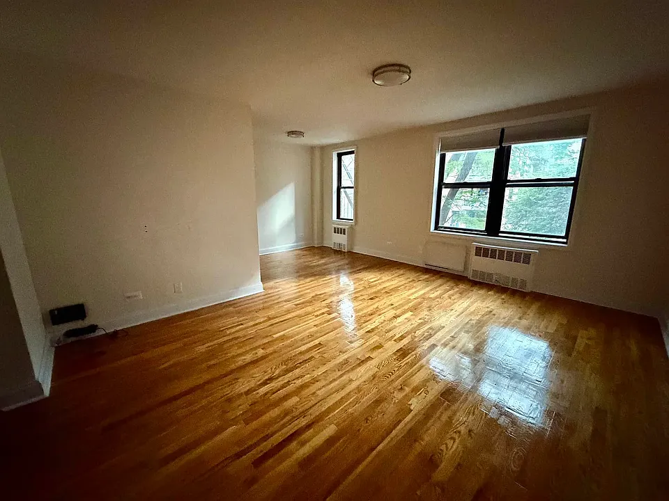 147-20 35th Ave #3E