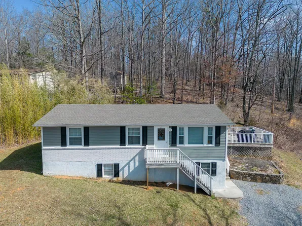6215 Breckinridge Mill Rd, Fincastle, VA 24090
