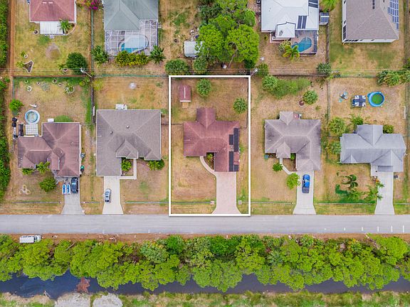 5th image of 1651 SW Salvatierra Boulevard