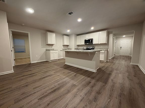 2nd image of 5332 Peach Dr