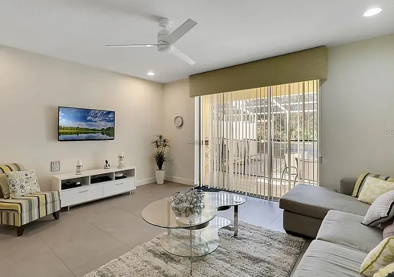 1537 Tranquil Ave — Photo 17