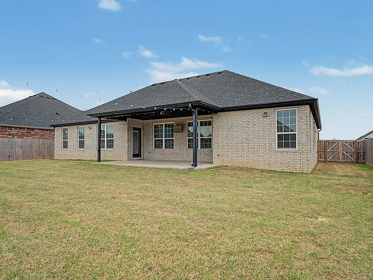 431 Linda Ln — Photo 22