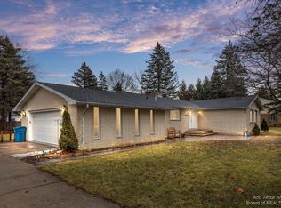 3887 Oak Dr, Ypsilanti, MI 48197