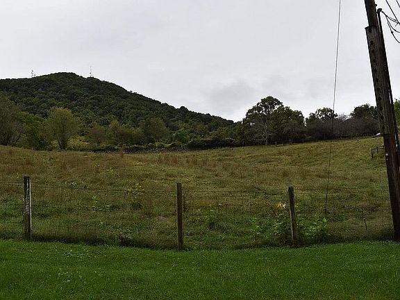5th image of 9749 Redbud Hwy