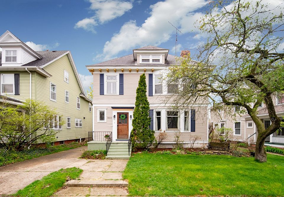 1st image of 833 Ashland Ave