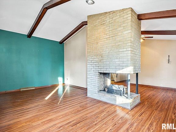 4th image of 2213 W Clarke Ave