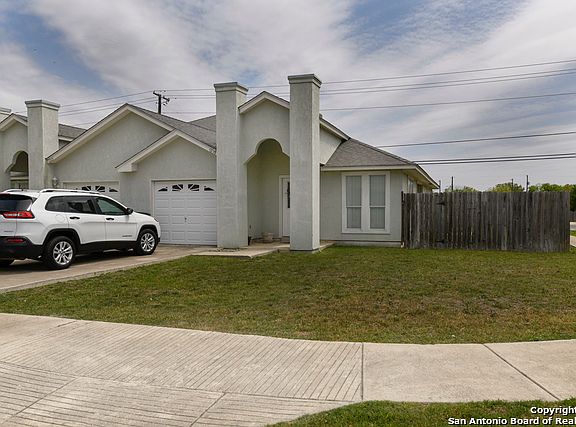 2nd image of 1219 Brown Rock Dr